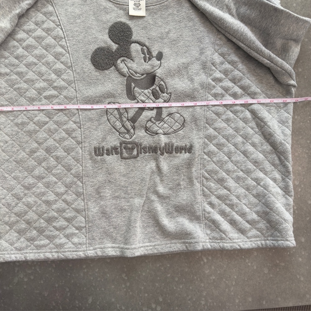Walt Disney World Mickey Mouse Quilted Gray Sweatshirt - Size L - Picture 8 of 9